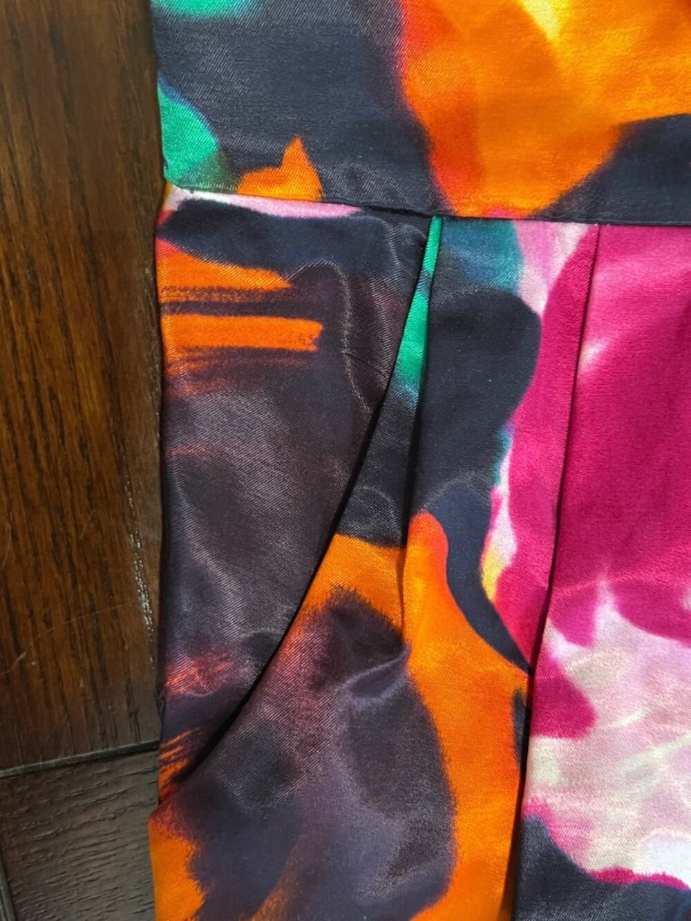St. John Floral Dress Watercolor Sleeveless Pencil Sheath Lined Silk Pockets 6 - Picture 10 of 14